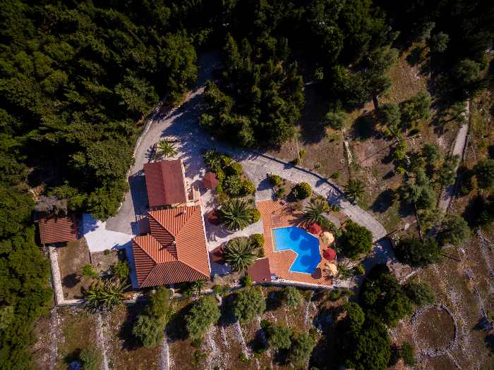 Villa Mazourka estate